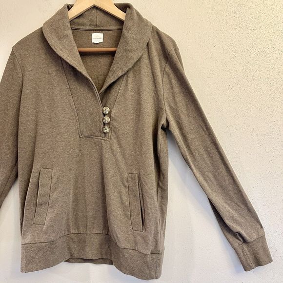 Banana Republic women's tan cotton sweater w/‎ button Kangaroo Pockets SZ Large - Picture 2 of 12